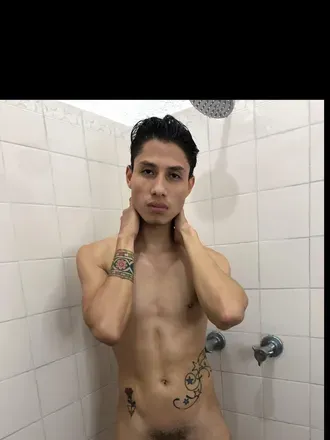 OnlyFans cuenta ernestho_pineda header 1