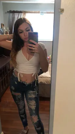 OnlyFans account  kelly_mwah header 2