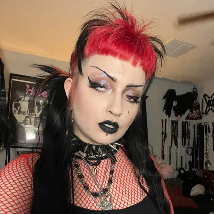 OnlyFans cuenta gwenpoison avatar 1