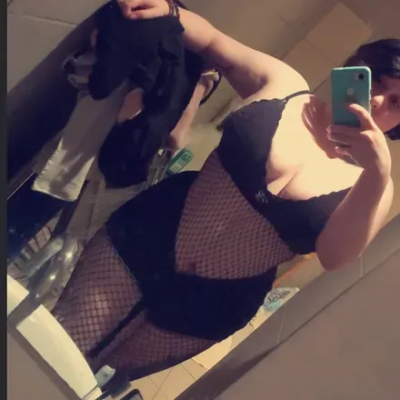 OnlyFans account  daddies_good_slut avatar 1