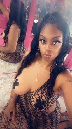OnlyFans cuenta rose_camillia header 2