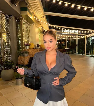 OnlyFans account  vikysi header 2