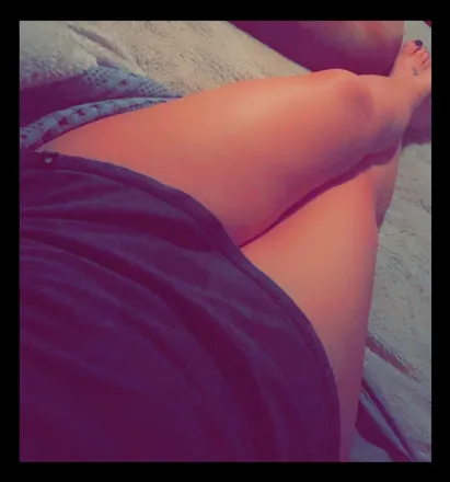 OnlyFans cuenta thikkthighsnthinpatience header 2