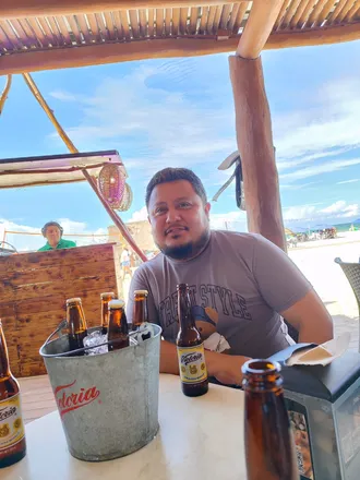 OnlyFans cuenta elvecinodecancun header 2