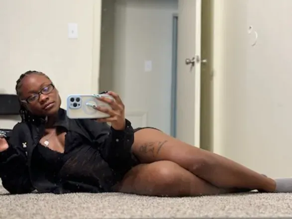OnlyFans cuenta danae_aveah header 2