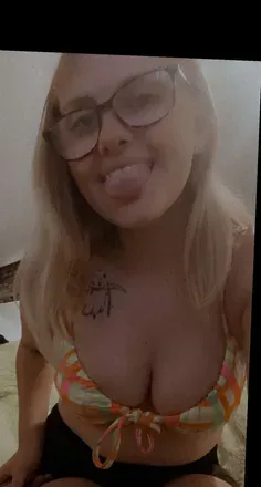 OnlyFans cuenta tiamenzies avatar 1