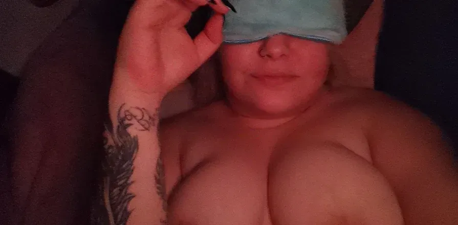 OnlyFans cuenta curvystonerchic header 2