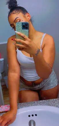 OnlyFans cuenta regiinageorge avatar 1