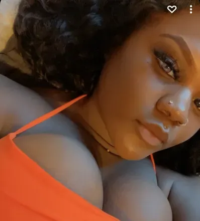 OnlyFans cuenta l.exxx avatar 1