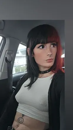 OnlyFans account  puppygirl-evie avatar 1