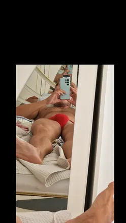 OnlyFans account  speedotraveler header 2