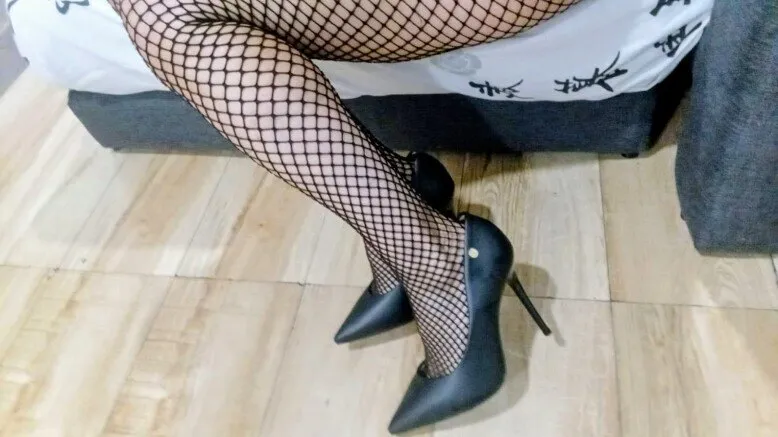OnlyFans cuenta aleliflor25 header 2