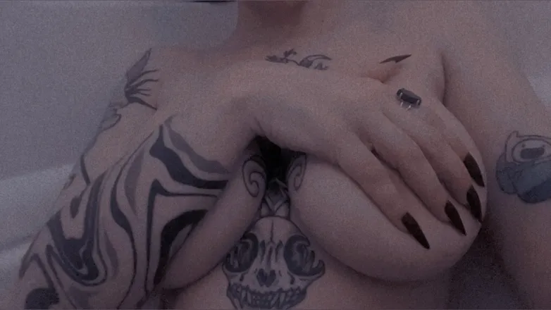 OnlyFans account  xxxgxthkittyxxx header 2