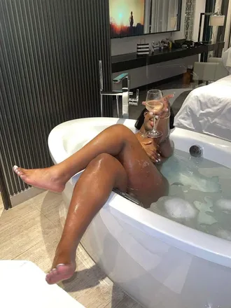OnlyFans cuenta chocobeby header 2