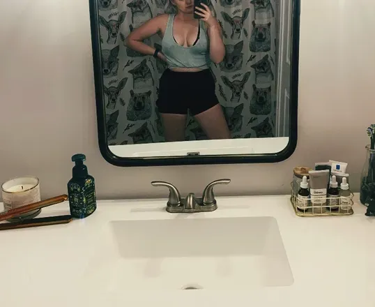 OnlyFans cuenta krissyb15 avatar 1