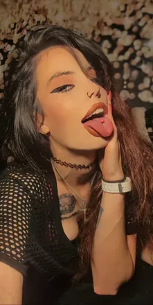 OnlyFans account  petitelilmama22 avatar 1