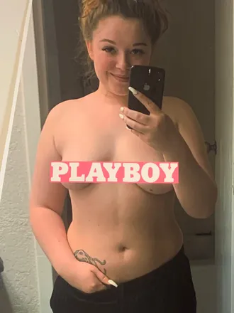 OnlyFans account  izzylicious1 header 2