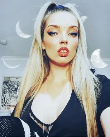 OnlyFans cuenta indigomoon1111 avatar 1