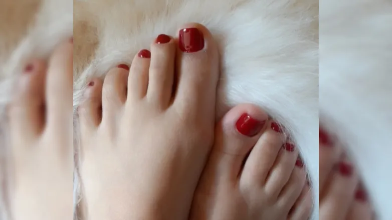 OnlyFans cuenta missfeet08 header 2