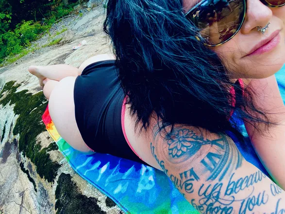 OnlyFans cuenta mandysinnxxx header 2