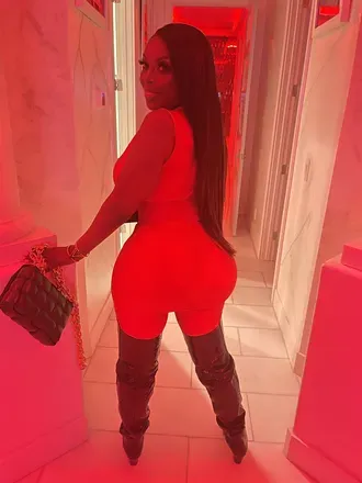 OnlyFans cuenta yumtheebossxxxvip avatar 1