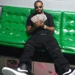 OnlyFans cuenta hussle_paper avatar 1