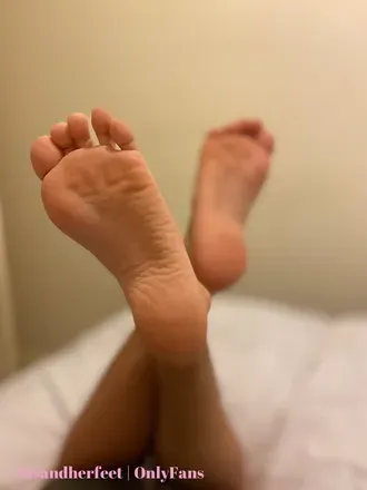 OnlyFans cuenta hisandherfeet avatar 1