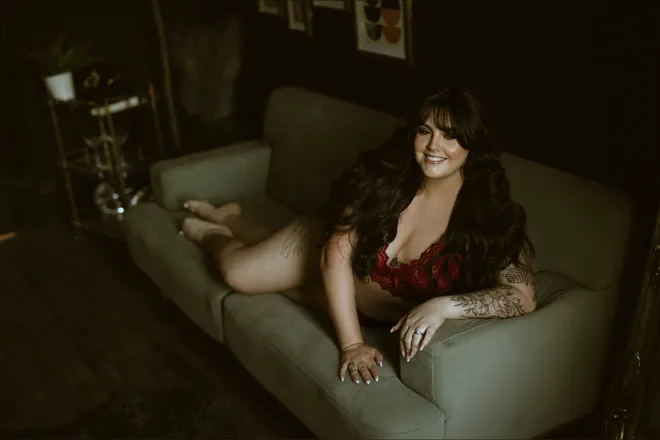 OnlyFans cuenta sassy_mommy header 2