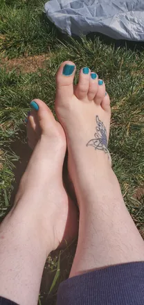 OnlyFans account  dollfeet28 header 2