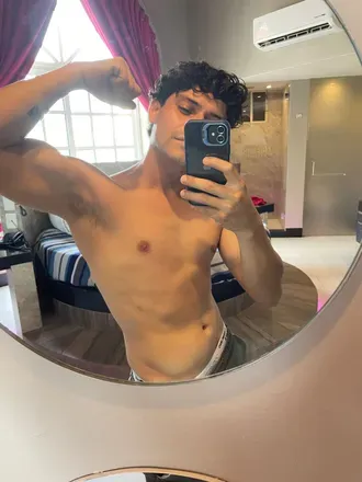 OnlyFans cuenta mrianxxx header 2