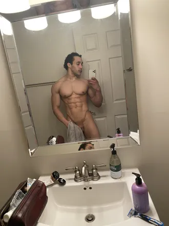 OnlyFans account  builtbody header 2