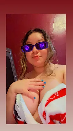 OnlyFans cuenta leahvalentinar2 header 2