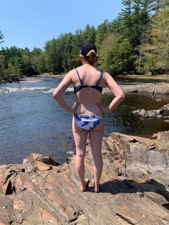 OnlyFans cuenta littlesecrets33 header 2