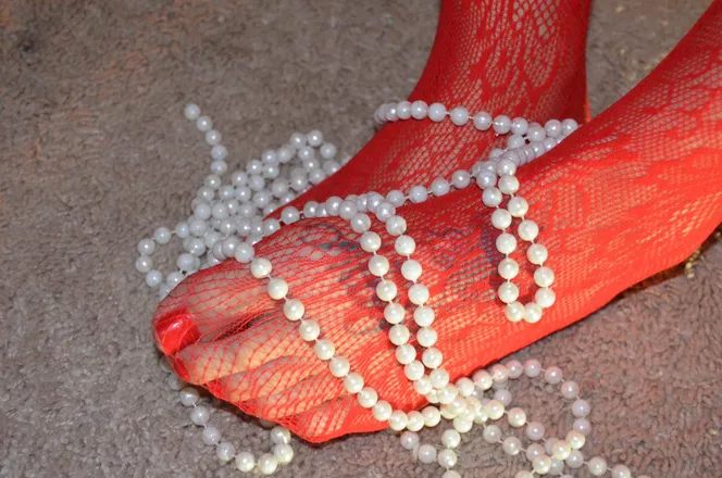 OnlyFans cuenta feetoosweet header 2