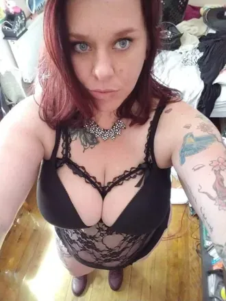 OnlyFans cuenta uwanttokissme header 2