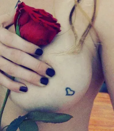 OnlyFans cuenta rose7emeralds avatar 1