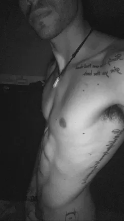 OnlyFans cuenta beachboy44 header 2