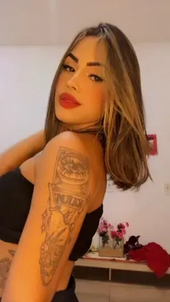 OnlyFans cuenta nikolekellem avatar 1