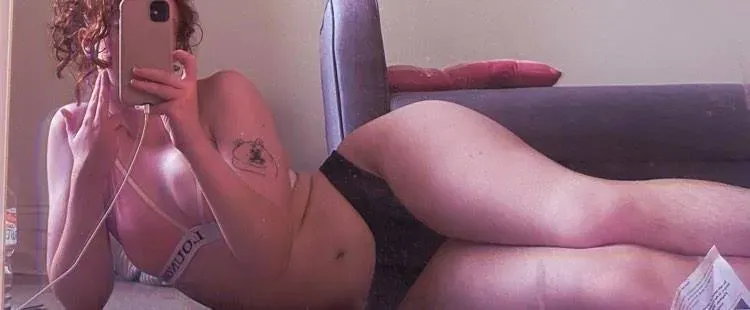 OnlyFans account  emmipeach header 2