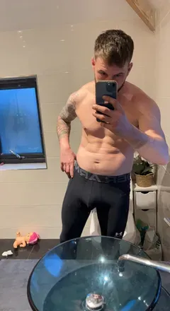 OnlyFans cuenta henchies avatar 1