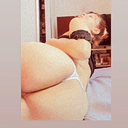 OnlyFans cuenta princesavenuss23 header 2