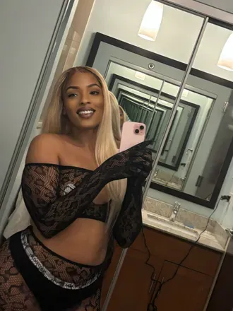 OnlyFans cuenta lili5683 avatar 1