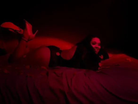 OnlyFans cuenta essence4xx header 2
