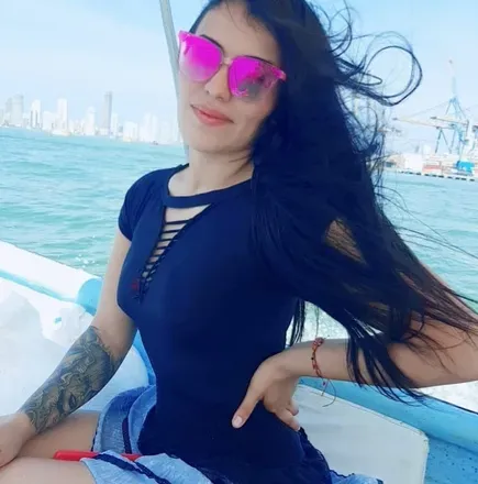 OnlyFans cuenta vivipoveda avatar 1
