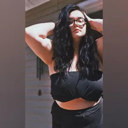 OnlyFans account  olivia.fox avatar 1