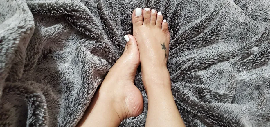OnlyFans account  tattedfeetvixen header 2