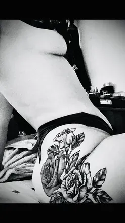 OnlyFans cuenta julare header 2