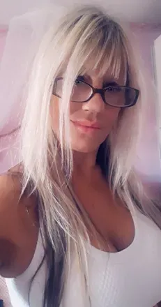 OnlyFans account  maturebeautifulblond avatar 1