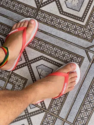 OnlyFans cuenta malefeet00 header 2