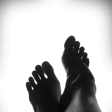 OnlyFans cuenta prettyfeetfeetish header 2